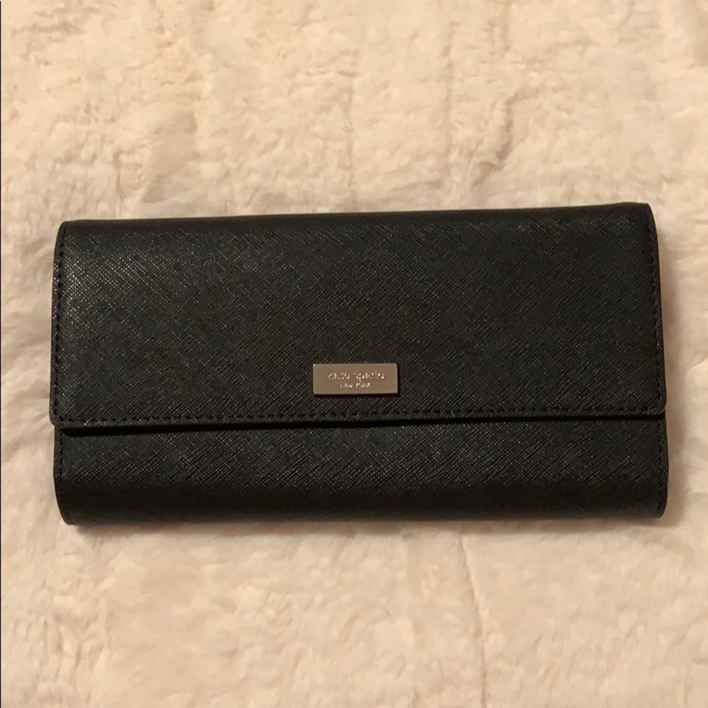 Authentic Kate Spade wallet - Picture 1 of 5